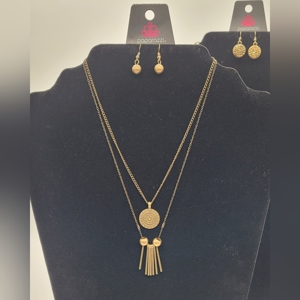 Paparazzi Jewelry Collection 4 sets (Brass Mood)​​​ - Picture 4 of 5